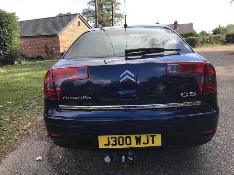 CITROEN C5 2.0 VTR 76,180 MILES FITTED WITH TOW BAR 8 MONTHS MOT SERVICE HISTORY CAM BELT REPLACED
