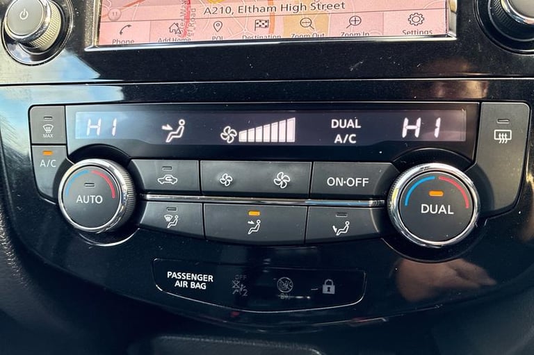 2020 Nissan Qashqai 1.3 DiG-T N-Connecta 5dr HATCHBACK PETROL Manual