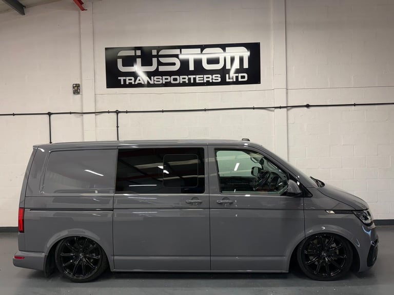 image for 2023 Volkswagen Transporter 2.0 TDI 150 Highline Kombi Van DSG WINDOW VAN Diesel Automatic