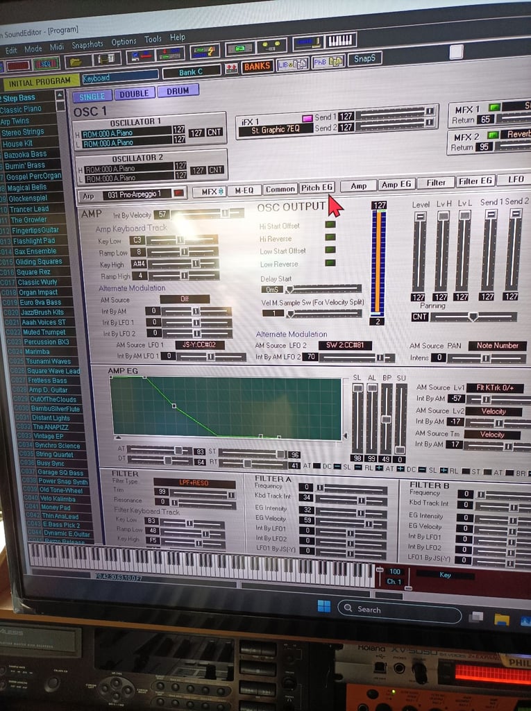 Korg TritonLE Synth - Note Faulty LCD Backlight