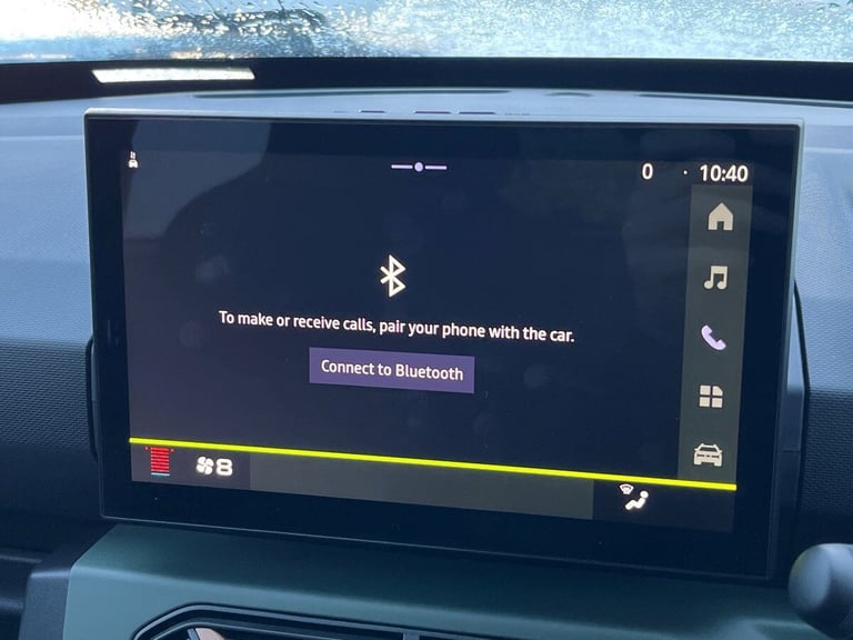  Dacia Spring 65 26.8kwh Extreme Hatchback 5dr Electric Auto 65 ps Electric