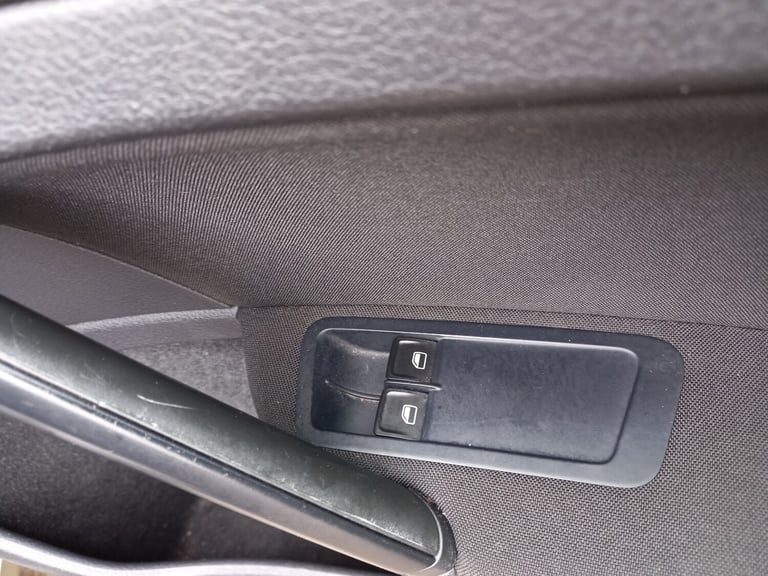 2015 Volkswagen Golf 1.6 TDI 105 S 5dr HATCHBACK Diesel Manual