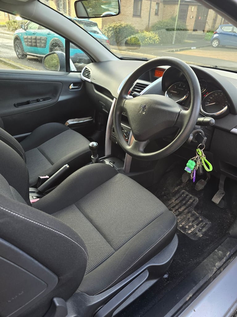 Peugeot, 207, Convertible, 2007, Manual, 1598 (cc), 2 doors