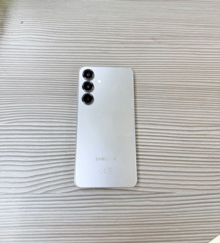 Samsung Galaxy S25 128GB Unlocked Excellent Condition