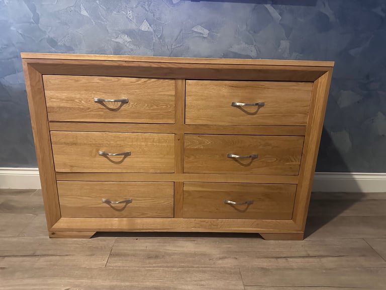 image for Solid oak 6 drawer chest 