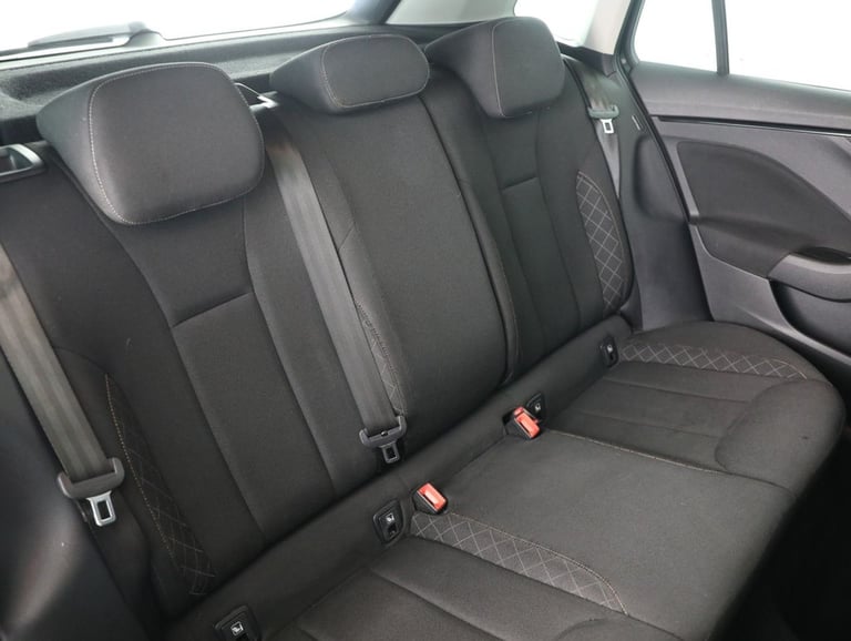 2022 Skoda Kamiq 1.5 TSI ACT SE Drive SUV 5dr Petrol DSG Euro 6 (s/s) (150 ps) HATCHBACK Petrol A...