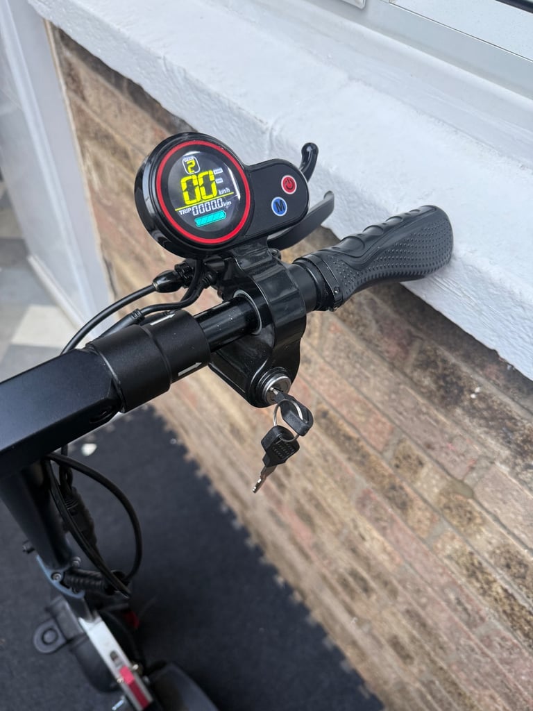 HITWAY ELECTRIC SCOOTER 800W MOTOR SPEED 45KPH 40KM RANGE 