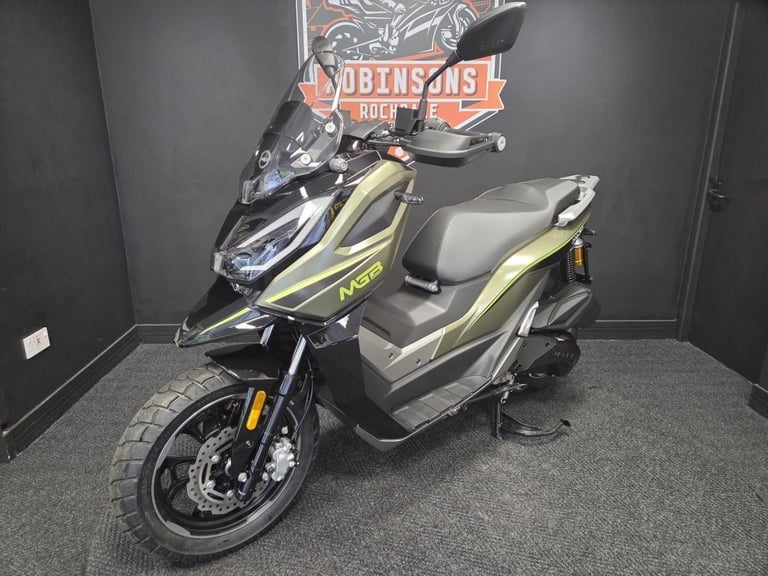 NEW MGB AMAX 125cc Automatic Scooter Learner Legal City Commuter Excellent MP...
