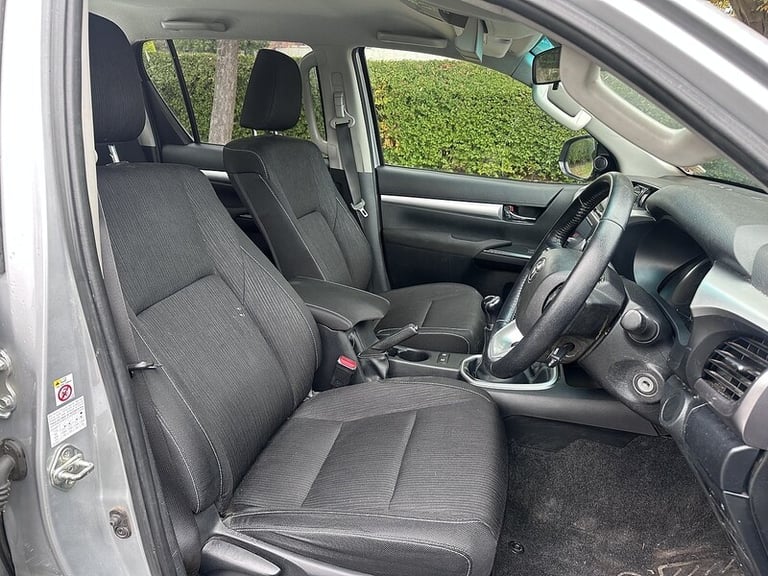 2020 Toyota Hilux D-4D Icon Pickup Diesel Manual