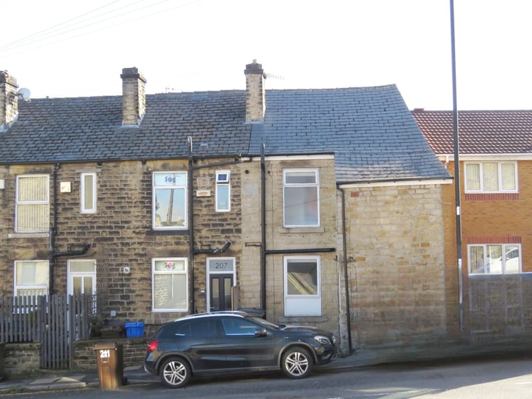 Three Bed End Terrace To Rent. Sheffield, S6