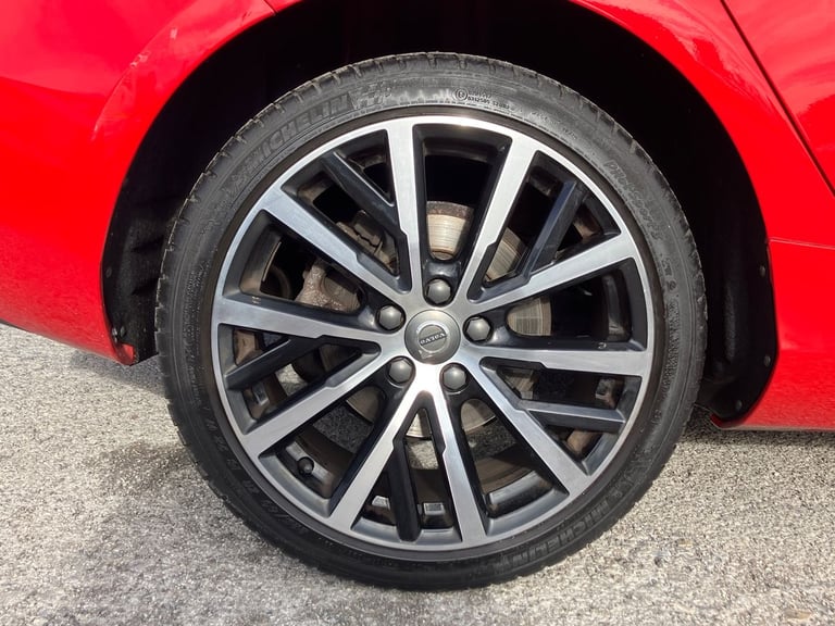 2019 Volvo V40 D3 [4 Cyl 152] Inscription Edition 5dr Geartronic Hatchback DIESEL Automatic