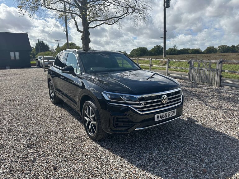 2019 Volkswagen Touareg 3.0 Touareg V6 R-Line TDI Auto 4WD 5dr SUV Diesel Automatic