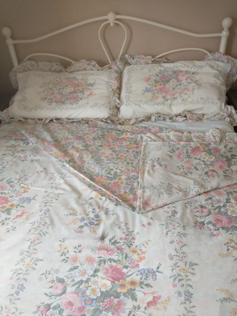 Cottage Core vintage duvet set