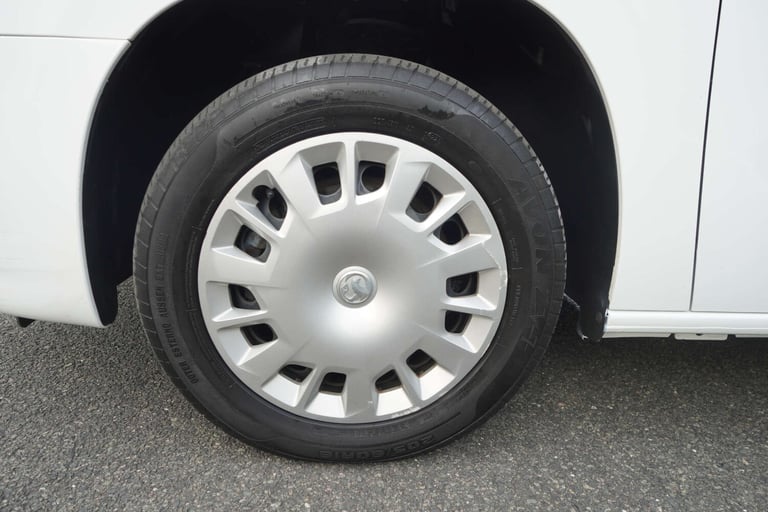2022 Vauxhall Combo 1.5 Combo 2300 Sportive L2 LWB + 3 Seater + Twin Slider + Top Spec Van Panel ...