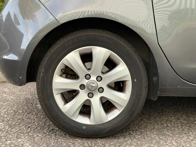 2012 Vauxhall Meriva 1.4T 16V SE 5dr MPV PETROL Manual