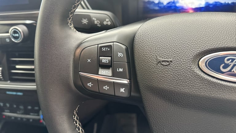 2022 Ford Kuga 2.5 FHEV Vignale 5dr CVT Hybrid Estate Estate Hybrid Automatic