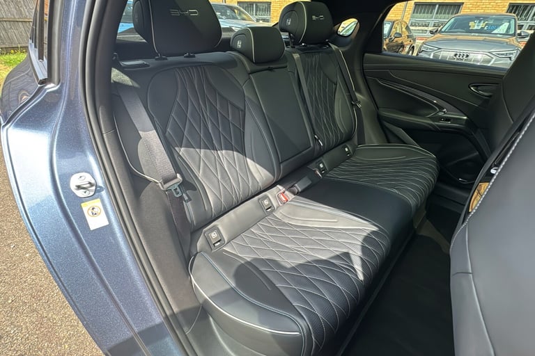  Byd Seal 82.5kwh Excellence Saloon 4dr Electric Auto Awd 530 Ps Electric