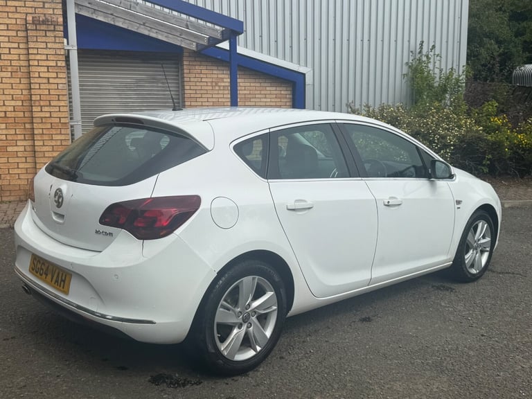 2014 Vauxhall Astra 2.0 CDTi 16V SRi 5dr Auto HATCHBACK Diesel Automatic
