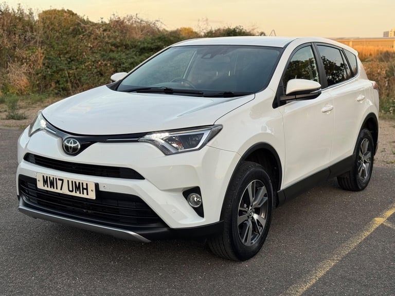 2017 Toyota RAV4 2.0 D-4D Business Edition Plus Euro 6 (s/s) 5dr (Safety Sense, Nav) ESTATE Diese...