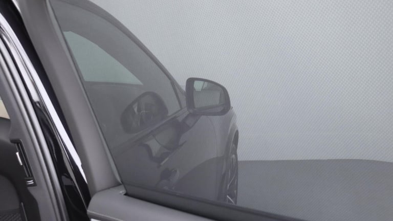 2025 Volvo XC90 T8 PHEV AWD Ultra Dark (Sunroof, 360 Camera, Bowers &amp; Wilkins Sound) ESTATE P...