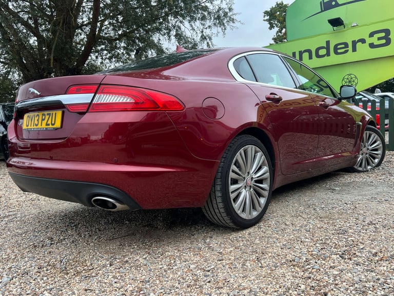 2013 Jaguar XF 2.2 XF Premium Luxury D Auto 4dr Saloon Diesel Automatic