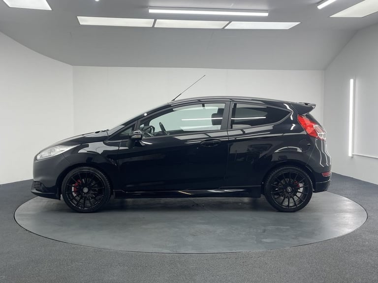 2017 Ford Fiesta 1.6T EcoBoost ST-3 Hatchback 3dr Petrol Manual Euro 6 (182 ps) Hatchback Petrol ...