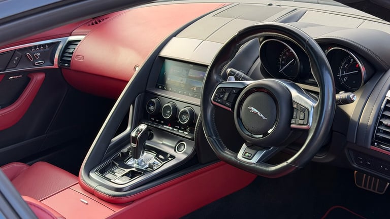 2018 Jaguar F-TYPE 5.0 Supercharged V8 R 2dr Auto AWD Petrol
