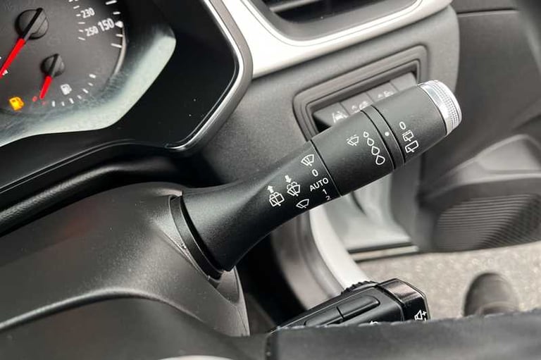 2020 Renault Captur 1.0 TCE 100 ICONIC 5DR Hatchback Petrol Manual