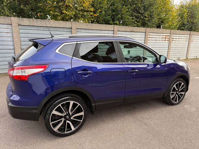 Nissan, QASHQAI ,FREE ULEZZ Hatchback, 2015, Manual, 1598 (cc), 5 doors