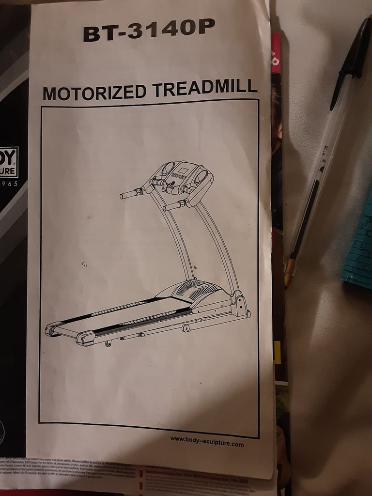Motorised treadmill