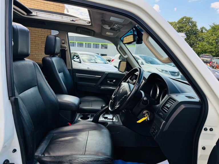 2015 Mitsubishi Shogun 3.2 DI-DC SG4 SUV 5dr Diesel Auto 4WD Euro 6 LWB (187 ps) ESTATE Diesel Au...