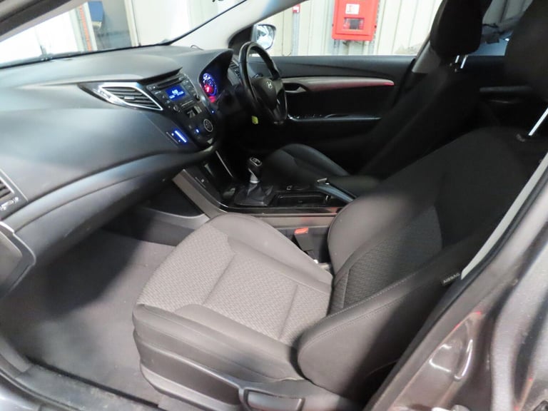 2015 Hyundai i40 1.7 CRDi Blue Drive S Euro 6 (s/s) 4dr SALOON Diesel Manual