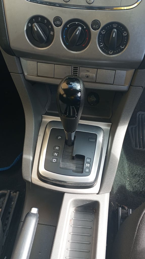 RELUCTANT SALES Well Maintained Automatic Blue Ford FOCUS Hatchback 2008,1596 (cc), 5 doors