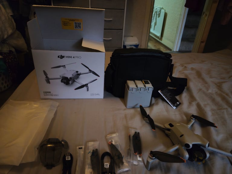 Dji mini 4 pro fly core combo