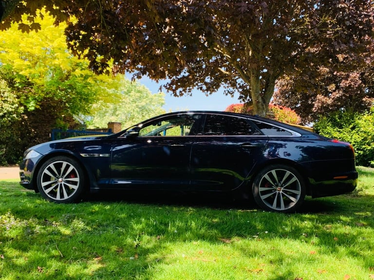 2014 Jaguar XJ 3.0d V6 Portfolio Auto Euro 5 (s/s) 4dr SALOON Diesel Automatic