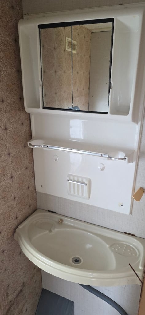 Abi ace marauder 5 birth caravan 