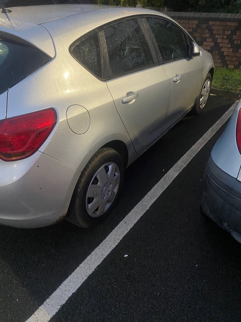 Vauxhall, ASTRA, Hatchback, 2010, Manual, 1398 (cc), 5 doors