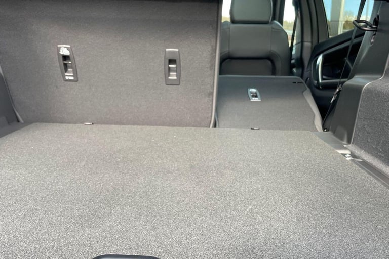 2025 Land Rover Discovery Sport 1.5 P270e 12.17kWh Dynamic SE SUV 5dr Petrol Plug-in Hybrid Auto ...