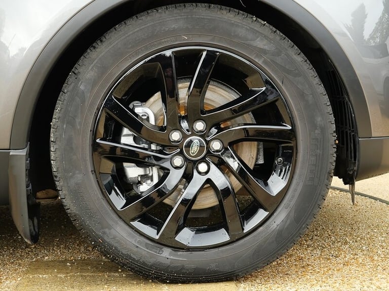 2017 Land Rover Discovery 3.0 TD6 HSE 5dr Auto ESTATE DIESEL Automatic