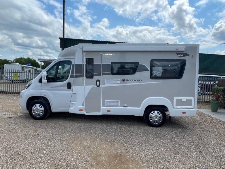Elddis Majestic 120 2 Berth 2 Belt End lounge motorhome 3500kg