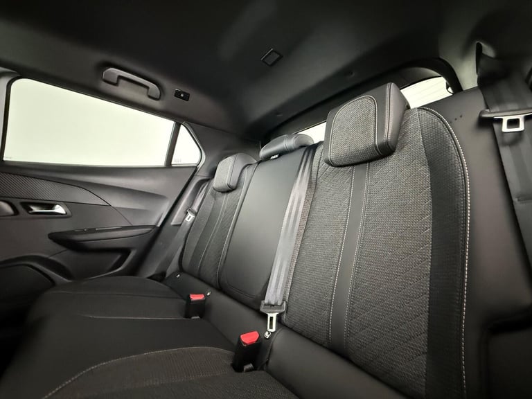 2023 Peugeot 2008 1.2 PureTech 130 Allure 5dr EAT8 HATCHBACK PETROL Automatic