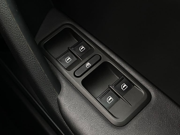 2017 Skoda Yeti 1.2 TSI SE L Drive Outdoor 5dr Petrol DSG Euro 6 (s/s) (110 ps) HATCHBACK Petrol ...