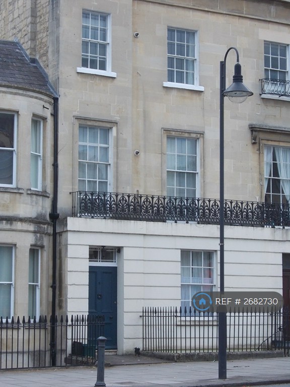 1 bedroom flat in Cleveland Place West, Bath, BA1 (1 bed) (#2682730)