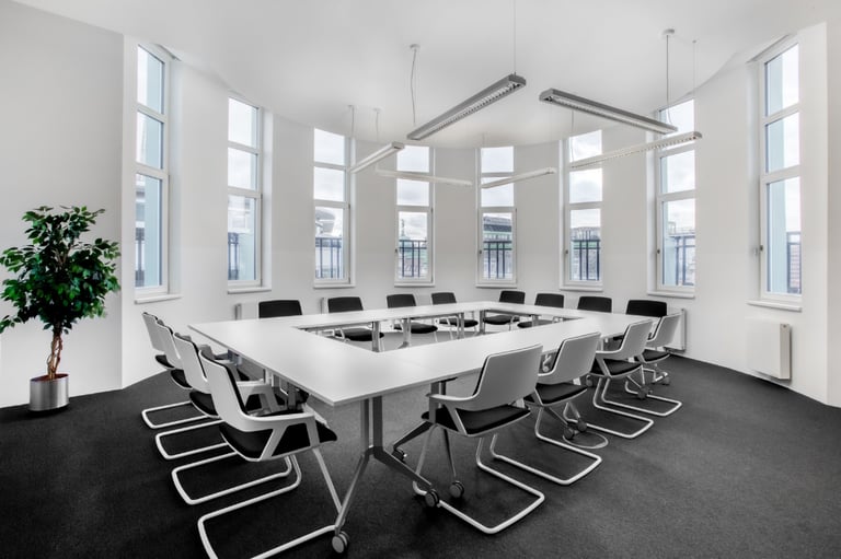 Widnes - WA8 6UD, Access to professional office space for 4 people in Regus Widnes, Green Oaks