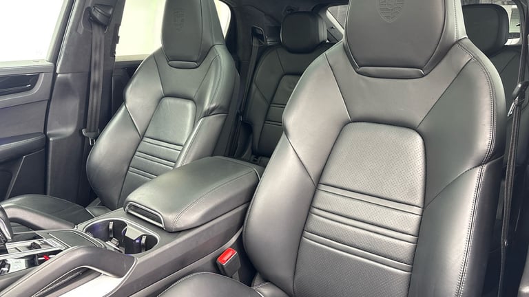 2021 Porsche Cayenne 4.0 V8 E-Hybrid 17.9kWh Turbo S Coupe 5dr Petrol Plug-in Hybrid TiptronicS C...