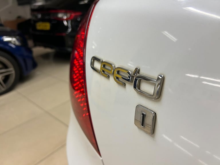 2011 Kia Ceed 1.4 1 Euro 5 5dr HATCHBACK Petrol Manual