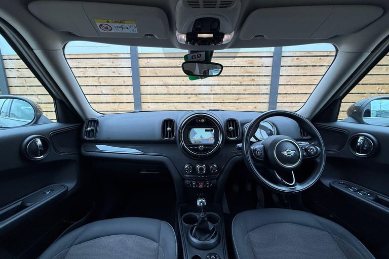 2017 MINI Countryman 1.5 Cooper SUV 5dr Petrol Manual Euro 6 (s/s) (136 ps) HATCHBACK Petrol Manual