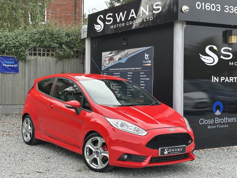 image for 2015 Ford Fiesta ST-2 1.6 EcoBoost Petrol Manual 3 Door Hatchback Red