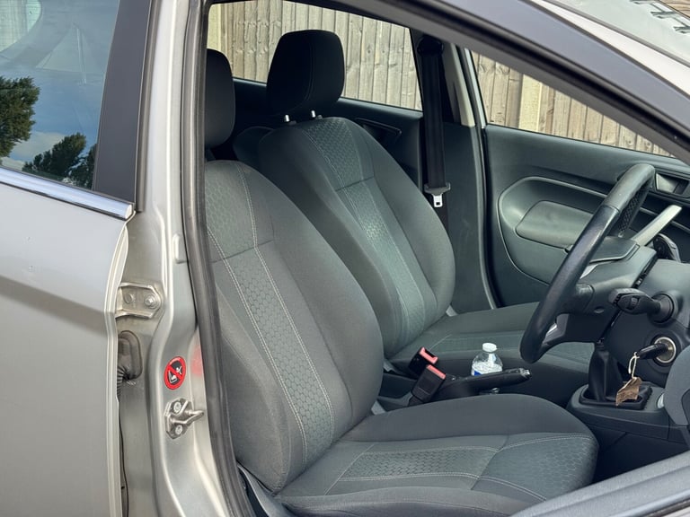 2009 Ford Fiesta 1.4 Zetec 5dr HATCHBACK Petrol Manual