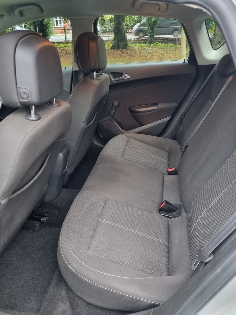 2015 Vauxhall Astra SRI 1.6